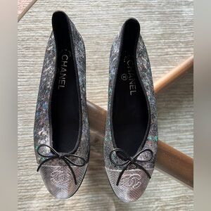 Chanel metallic flats 8.5
